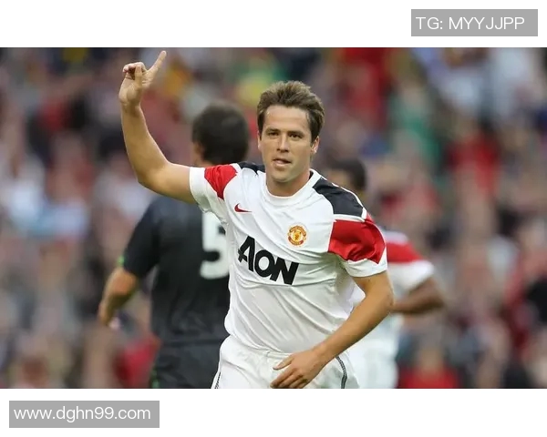 超有名的足球明星背后的故事与成就揭秘让你更加了解他们的辉煌人生