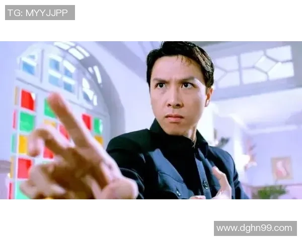 足球明星如何塑造社会地位与影响力的多重维度探讨 足球明星如何塑造社会地位与影响力的多重维度探讨