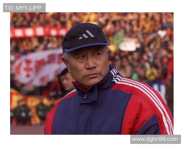 足球明星教练的中文解说技巧与魅力分析探讨