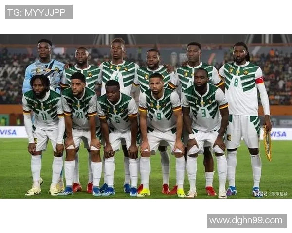 足球明星的多重身份与生活方式揭秘:赛场之外的他们在做什么 足球明星的多重身份与生活方式揭秘:赛场之外的他们在做什么