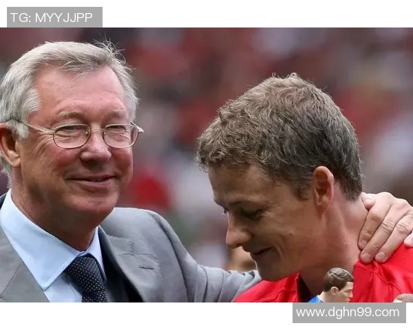 足球明星的成长轨迹与少年时期的对比分析探讨