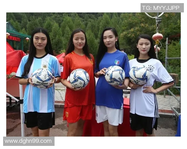 足球明星积极参与核酸检测活动展现社会责任感与健康意识